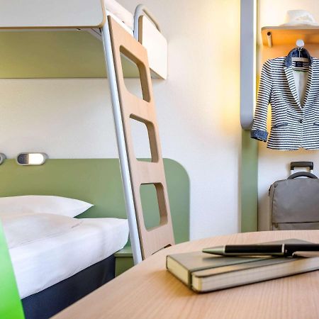 Ibis Budget Newport Eksteriør bilde