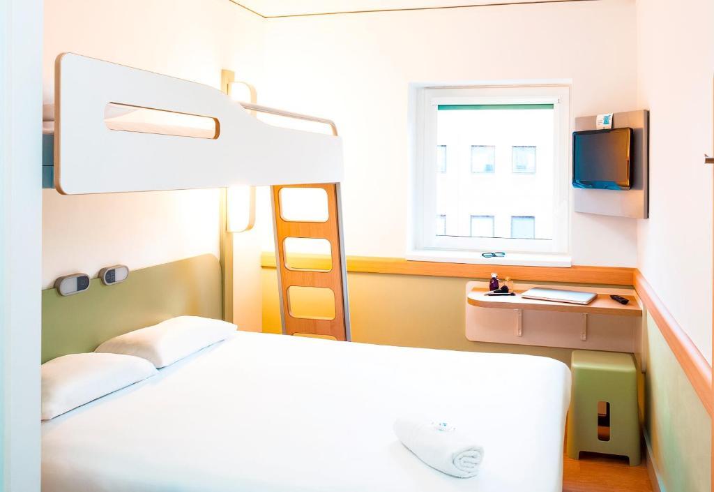 Ibis Budget Newport Rom bilde