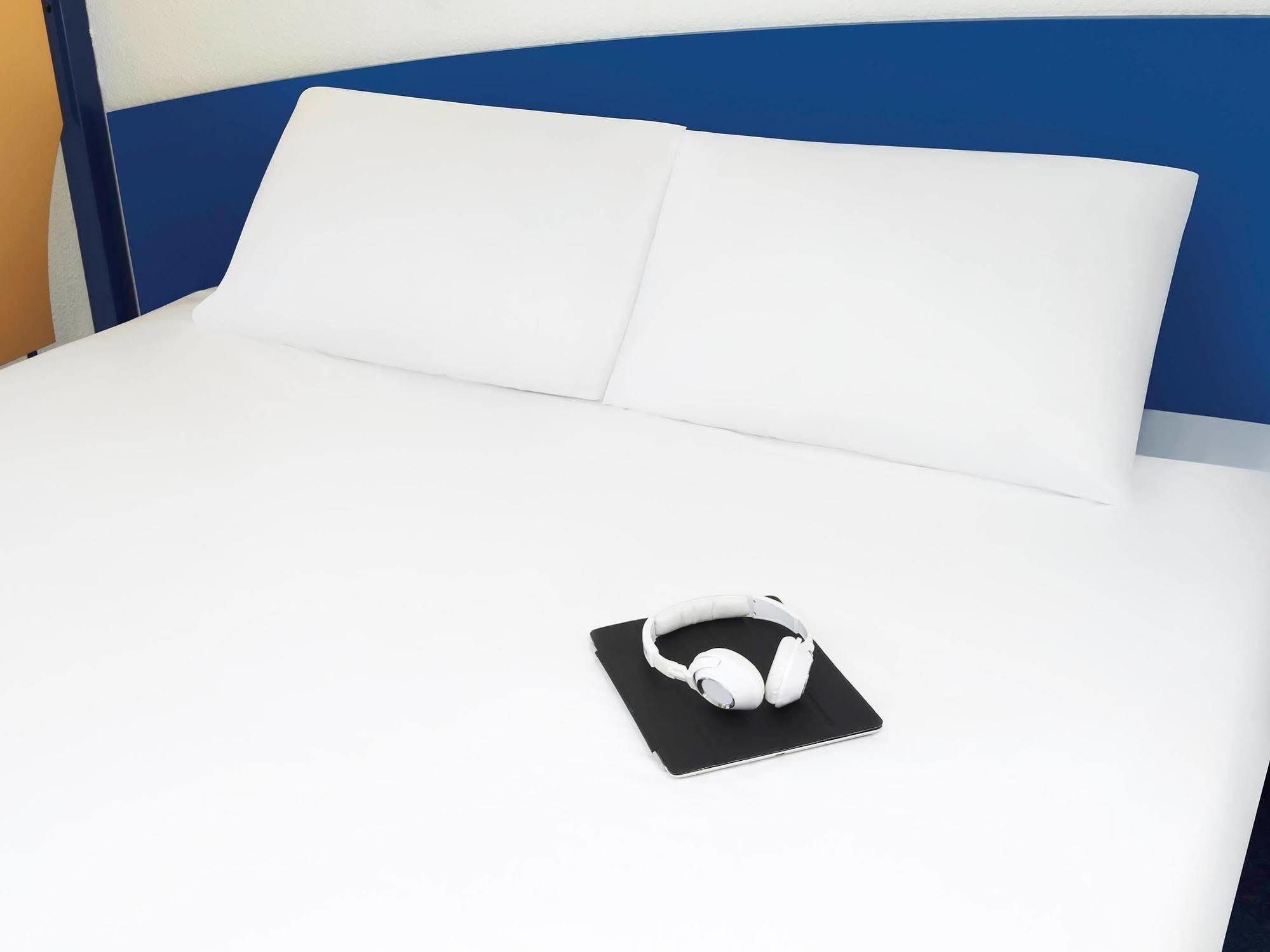 Ibis Budget Newport Eksteriør bilde