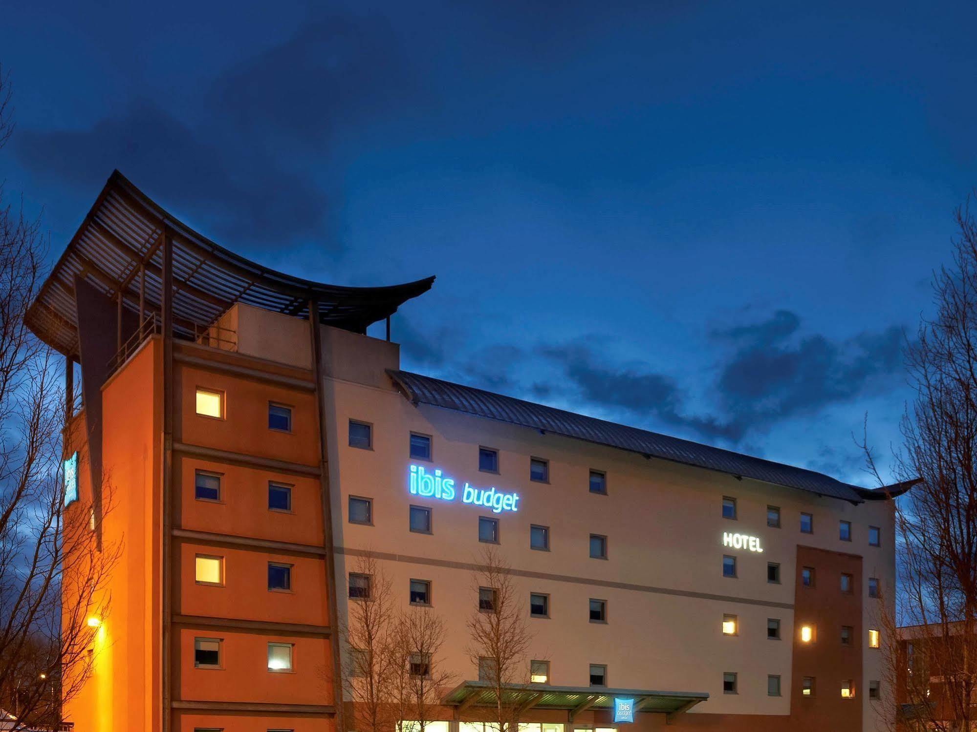 Ibis Budget Newport Eksteriør bilde