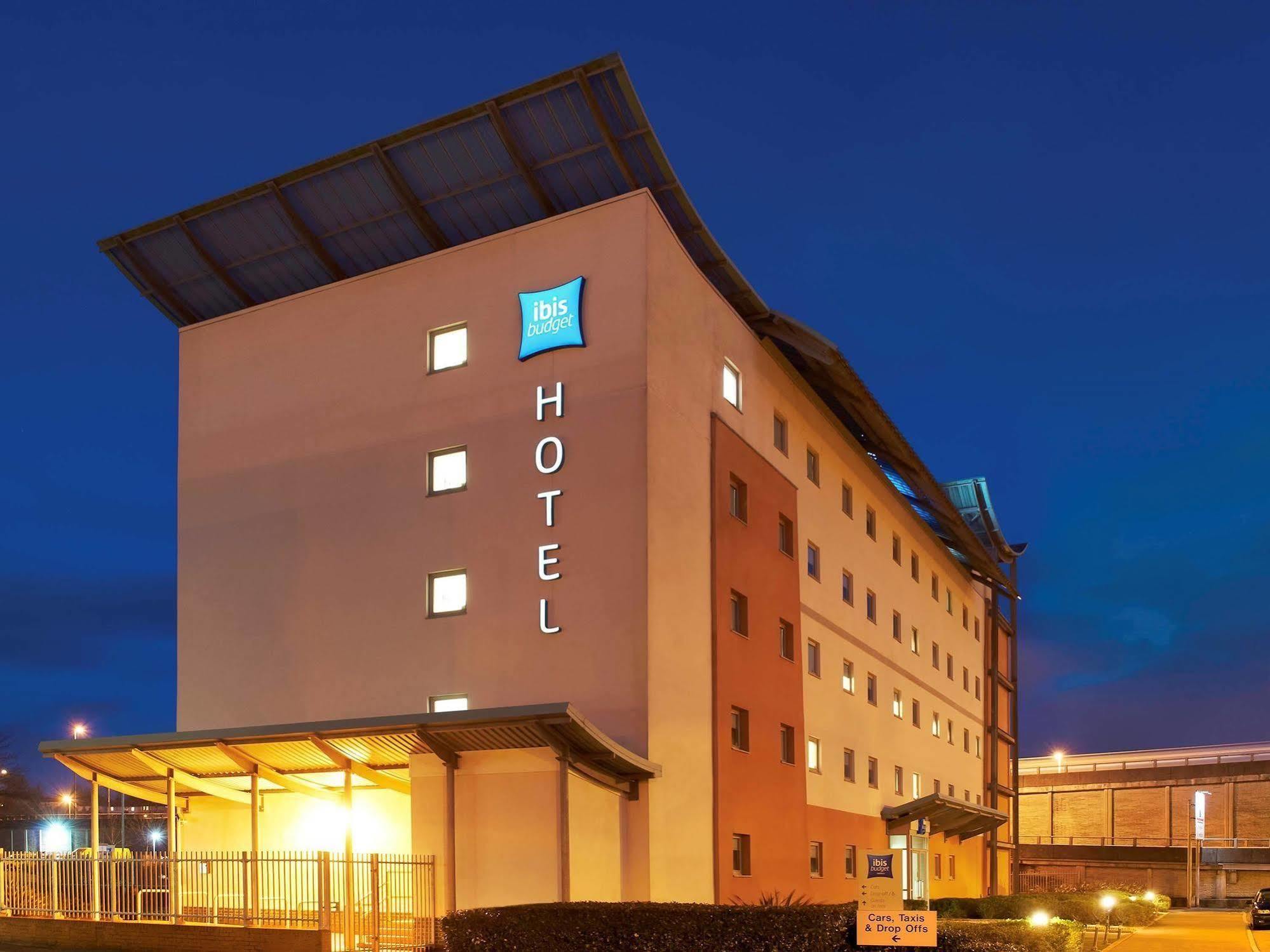 Ibis Budget Newport Eksteriør bilde